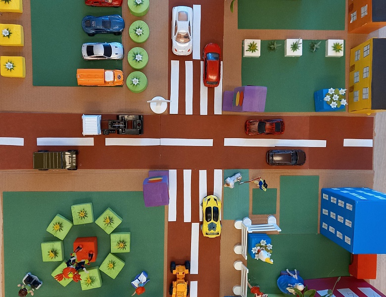 Для дошкольников Мичуринского района разработали макет четырёхстороннего перекрёстка