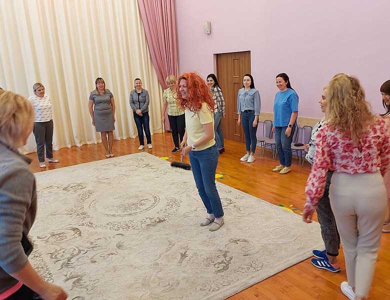 Мастер-класс с педагогами "Русские народные игры"